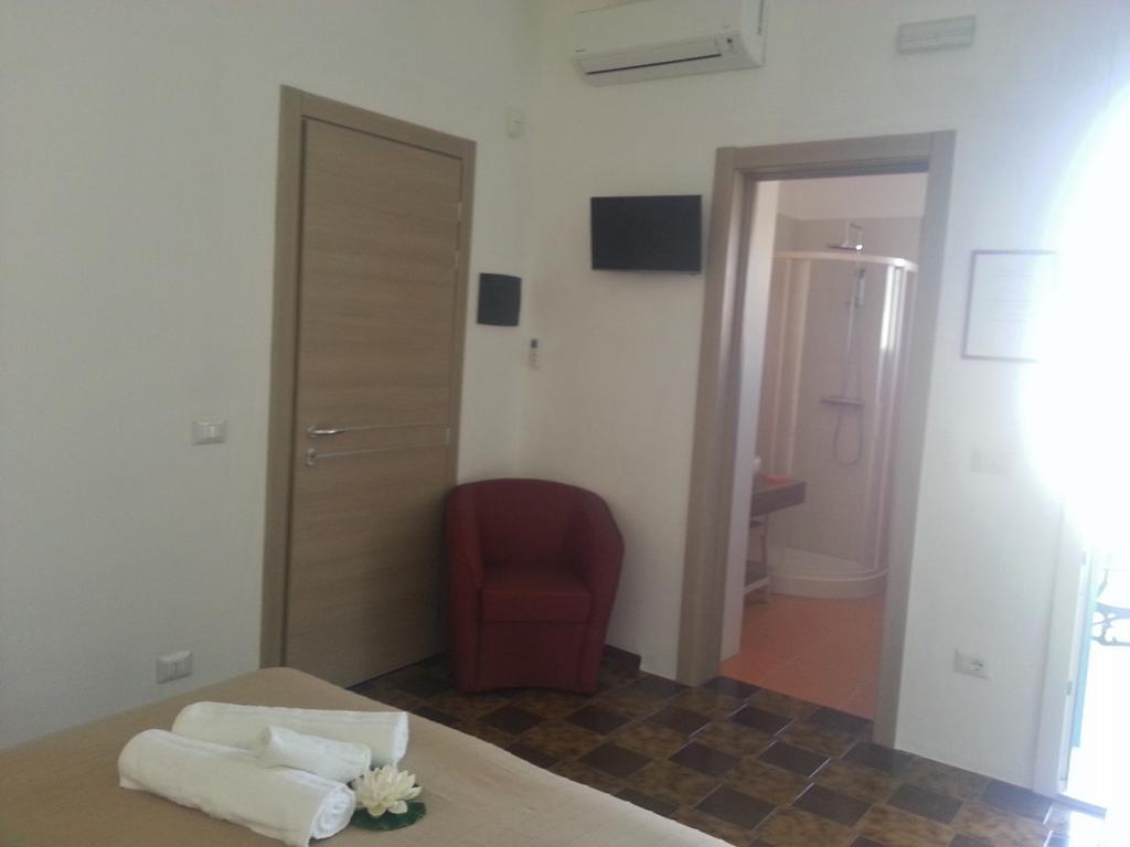 B&B Brezza Marina Torre Pali Exteriör bild